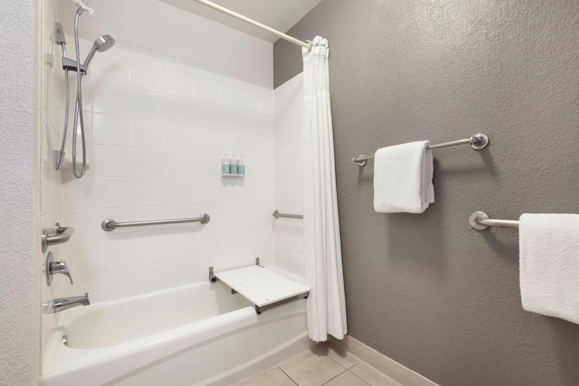 Hotel Courtyard By Marriott San Antonio Airport Esterno foto